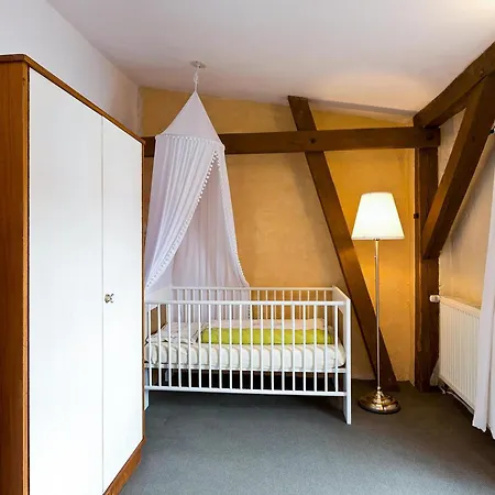 Blauregen- Stilvolle Maisonette Im Historischen Speicher Fuer Bis Zu 8 Personen Apartment Waren (Mueritz)