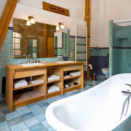 Apartment Blauregen- Stilvolle Maisonette Im Historischen Speicher Fuer Bis Zu 8 Personen *