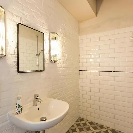 Apartment Blauregen- Stilvolle Maisonette Im Historischen Speicher Fuer Bis Zu 8 Personen Waren (Mueritz)