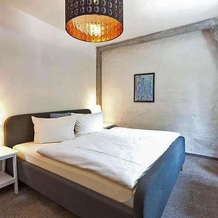 Blauregen- Stilvolle Maisonette Im Historischen Speicher Fuer Bis Zu 8 Personen Apartment Waren (Mueritz)
