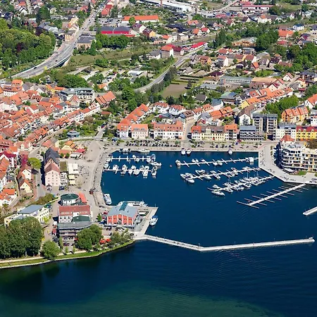 アパート Blauregen- Stilvolle Maisonette Im Historischen Speicher Fuer Bis Zu 8 Personen ヴァーレン